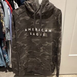 American Eagle Outfitters Men's Gray Camo Hoodie